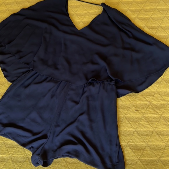 New BCBG MAXAZRIA with tags carie romper style WQR9C735. - Picture 2 of 5